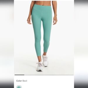 NWT Vuori Stride Leggings in Basil Size Med